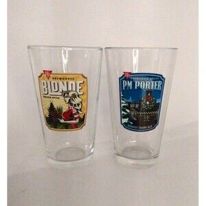 BJ's Restaurant Brewhouse Holiday Cheers Blonde & PM Porter 2 Pint Glasses W/Box